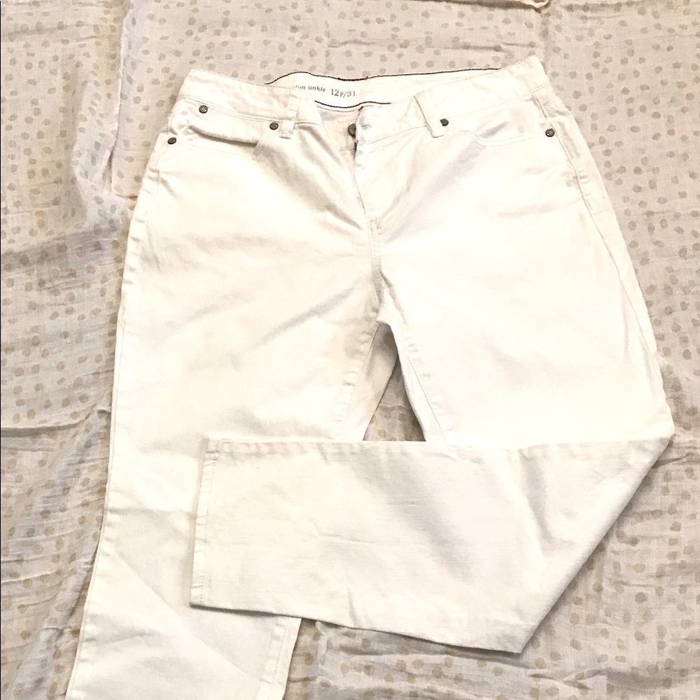 Talbots white size 12p women’s jeans